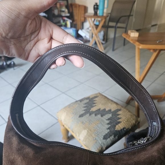 Coach 9220 Suede Ergo Hobo - Picture 6 of 10